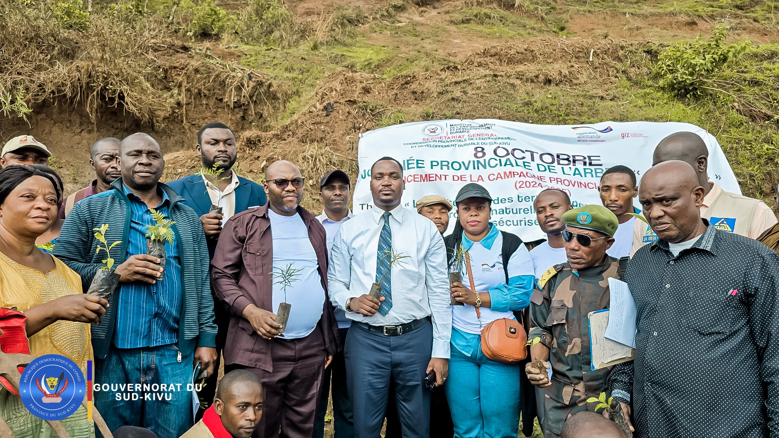 Sud-kivu: Le Ministre provincial de l’environnement et de l’économie verte, Me Didier KABI, donne le Go de la campagne provinciale de reboisement.